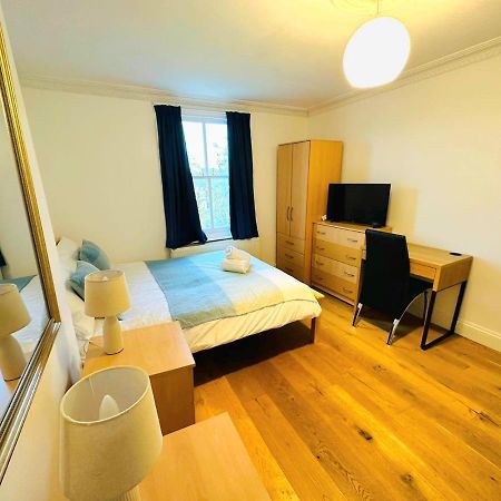 Cosy Home In Kensington - Great Location! 3 Minutes Walk To Earl'S Court Station London Eksteriør billede