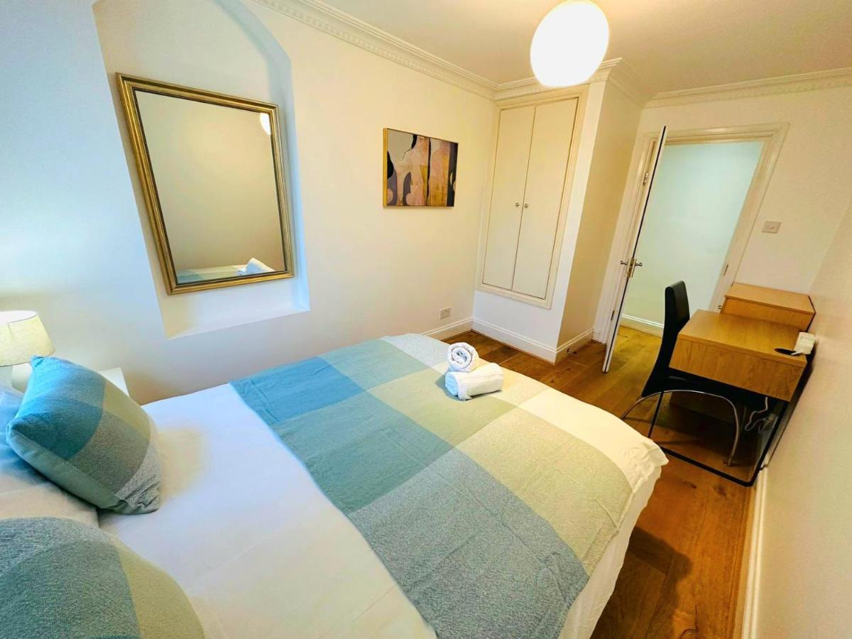 Cosy Home In Kensington - Great Location! 3 Minutes Walk To Earl'S Court Station London Eksteriør billede